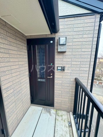 15/23 エントランス