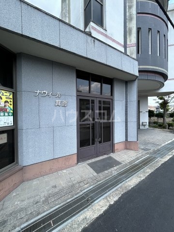 25/30 エントランス