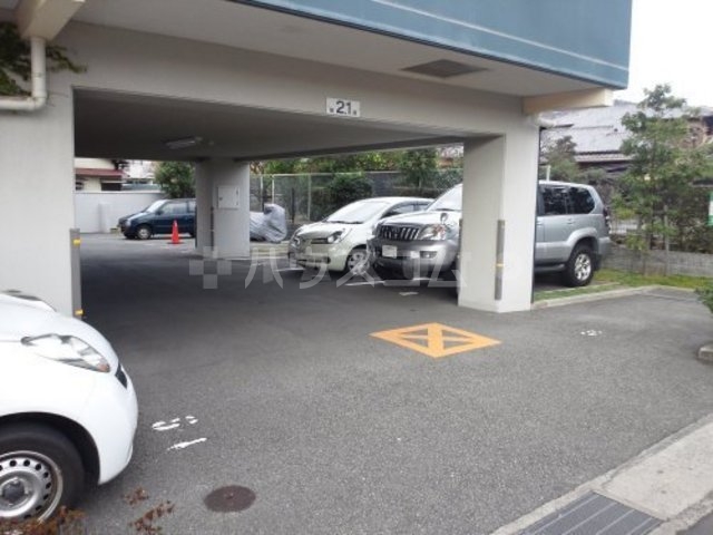 14/23 駐車場