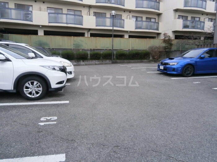 14/20 駐車場