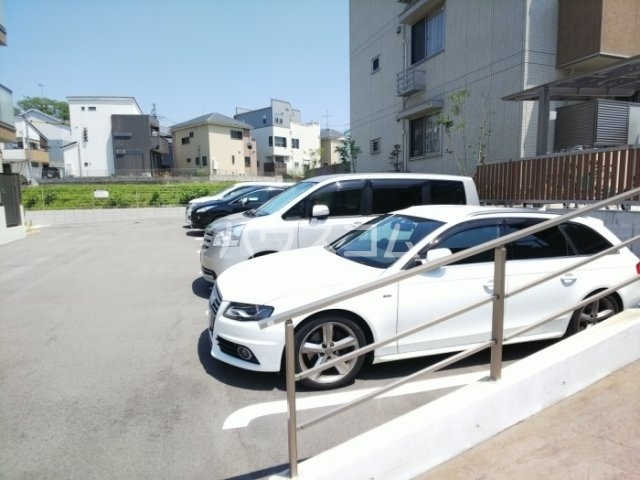 15/25 駐車場