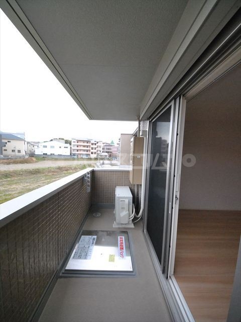 15/27 バルコニー