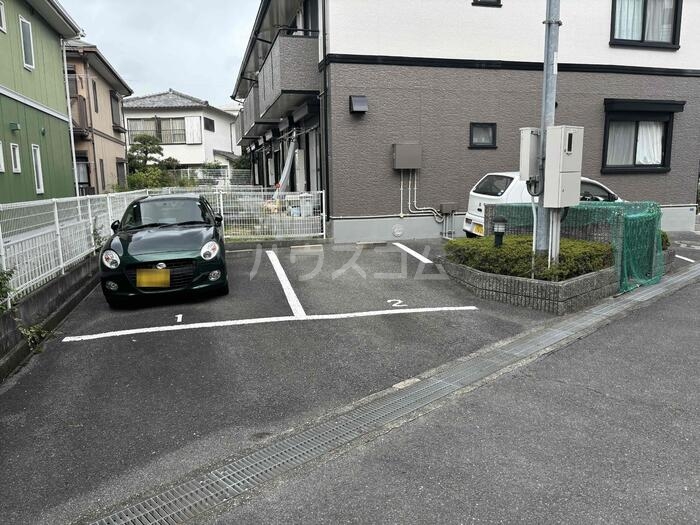 14/21 駐車場