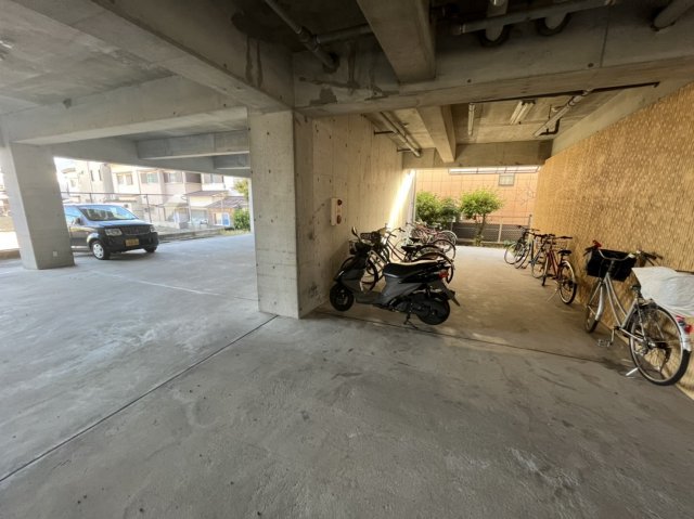 27/29 駐車場