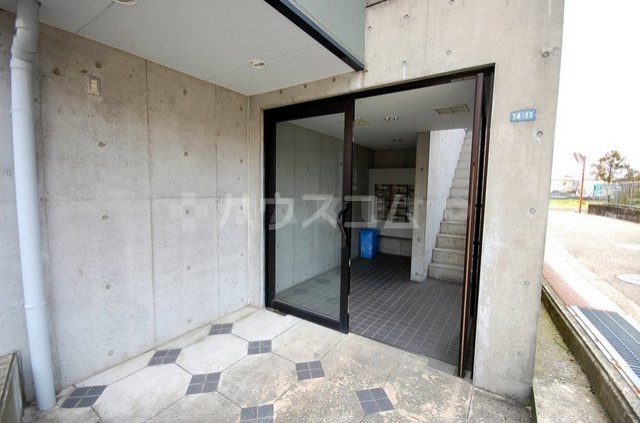 15/21 エントランス