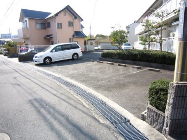 2/10 駐車場