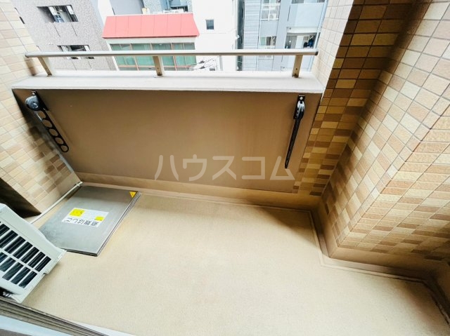 16/27 バルコニー