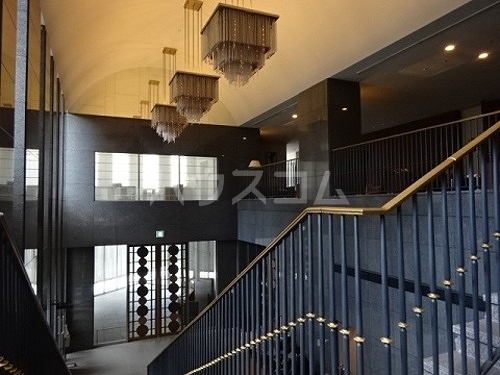 21/27 エントランス