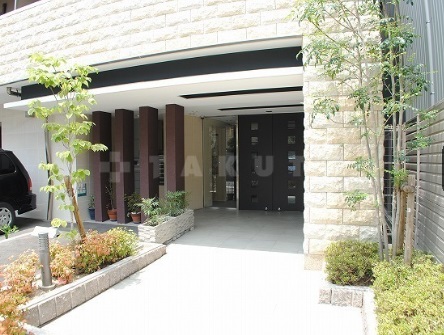 15/25 エントランス