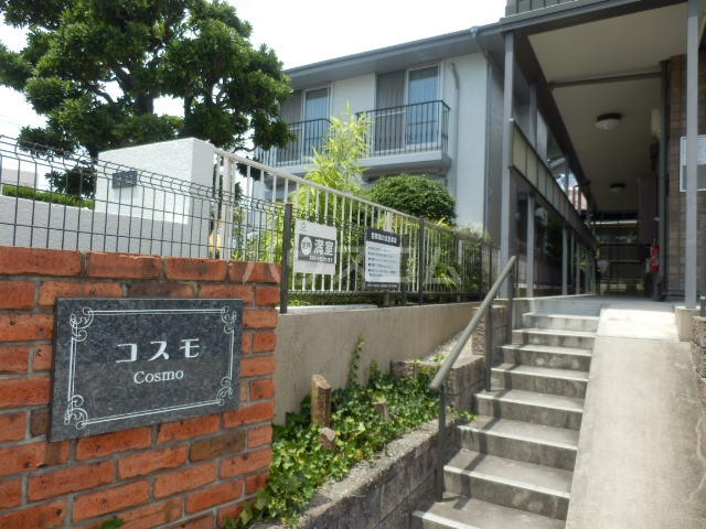 21/30 エントランス