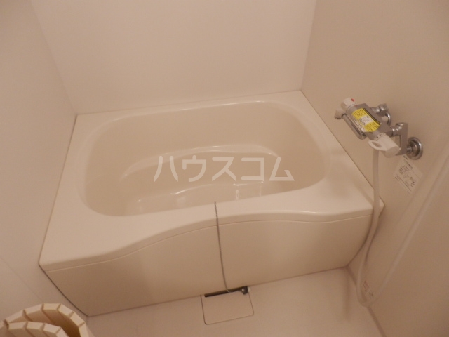 13/30 浴室