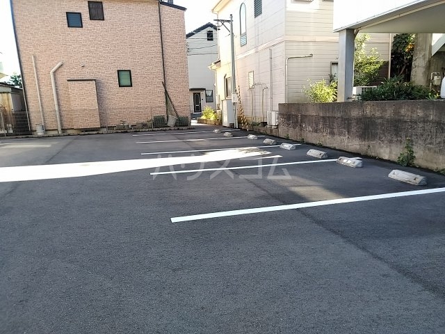 22/25 駐車場