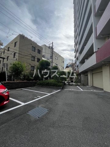 20/29 駐車場