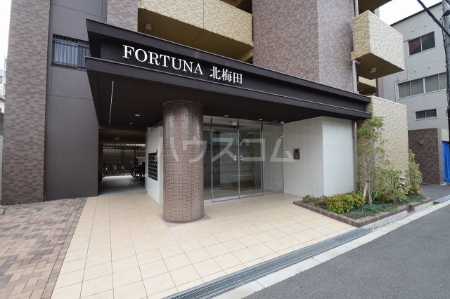 16/22 エントランス