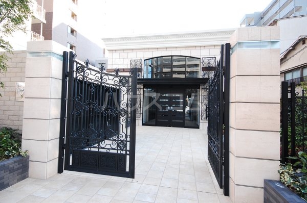 2/10 エントランス