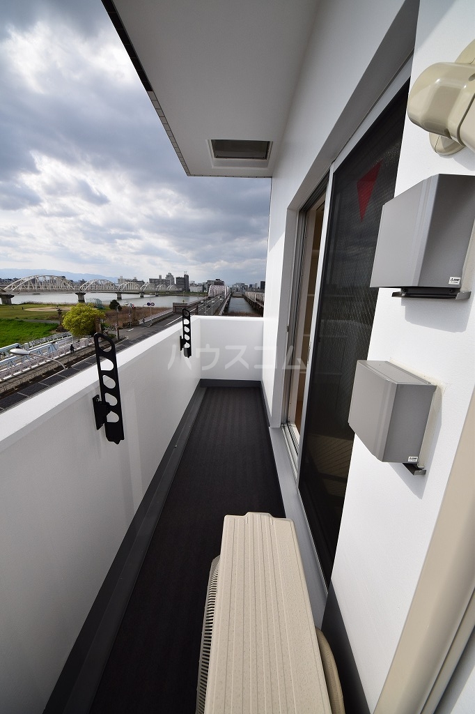 18/30 バルコニー