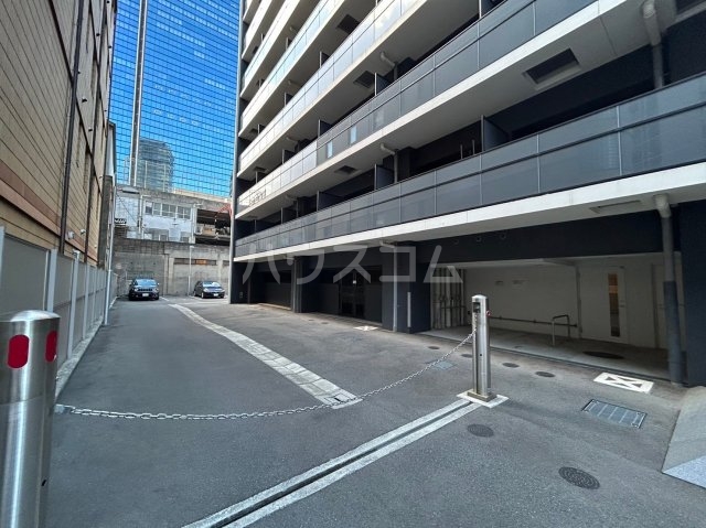 28/30 駐車場
