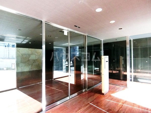 14/21 エントランス