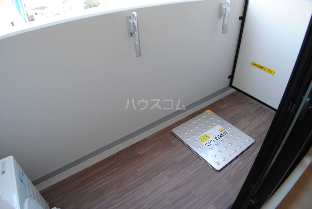 13/30 バルコニー