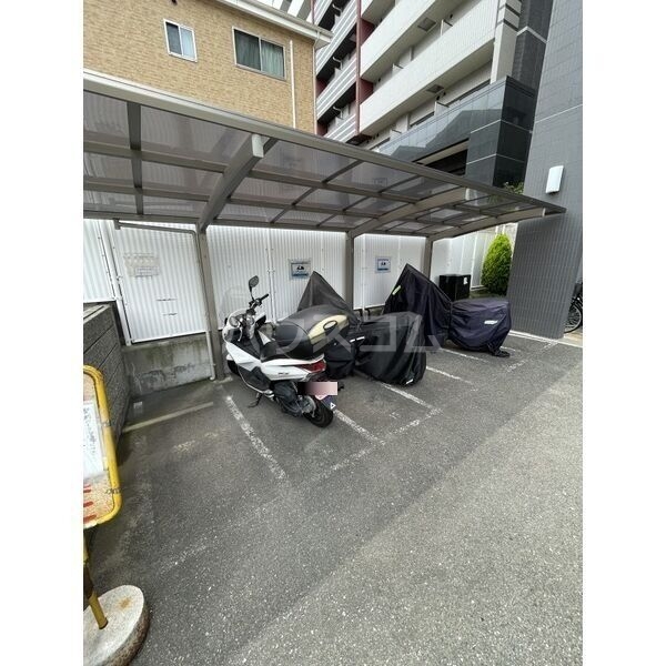 17/22 駐車場