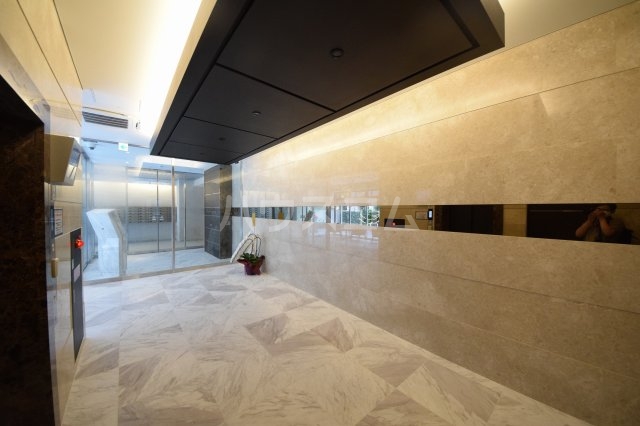 29/30 エントランス