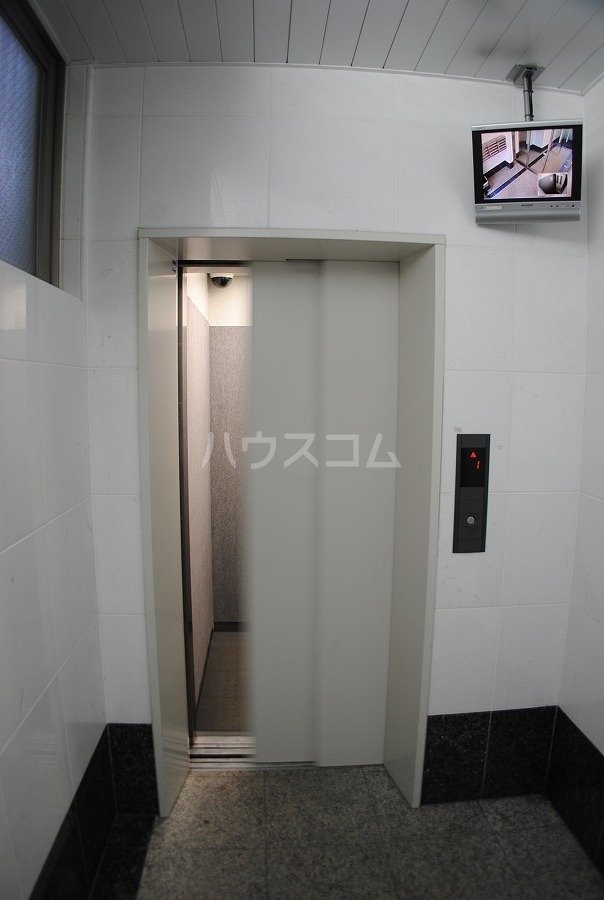 17/29 エントランス