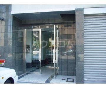 18/29 エントランス