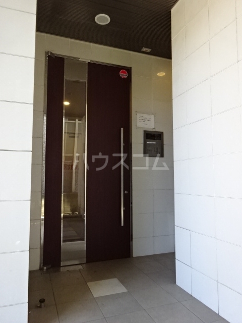 22/30 エントランス