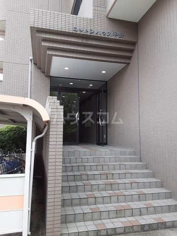 5/8 エントランス