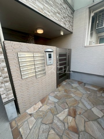 20/30 エントランス