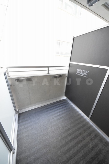 16/28 バルコニー