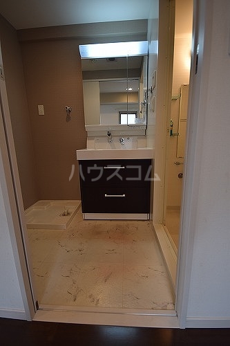 14/28 洗面