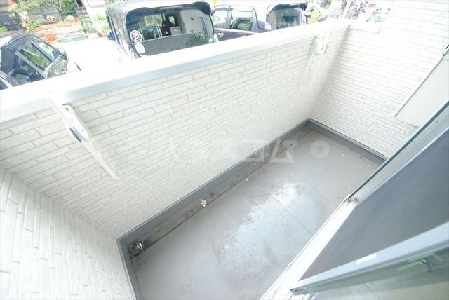 21/30 バルコニー