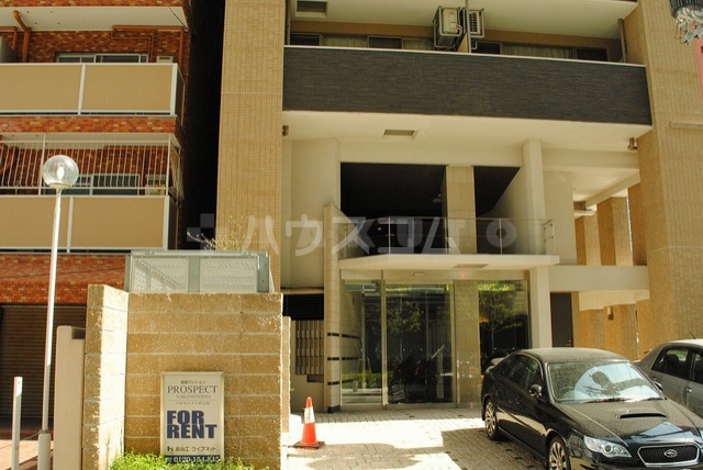 15/21 エントランス