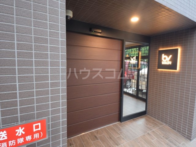 22/30 エントランス