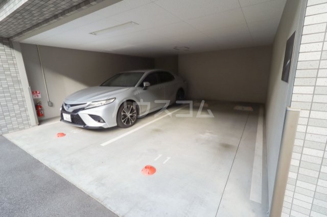26/30 駐車場