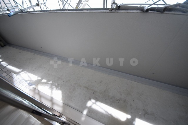 13/23 バルコニー