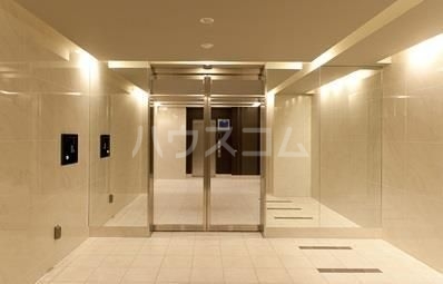 19/26 エントランス