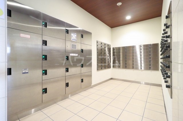 22/30 エントランス