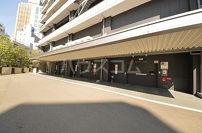 25/30 駐車場