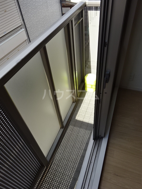 13/19 バルコニー