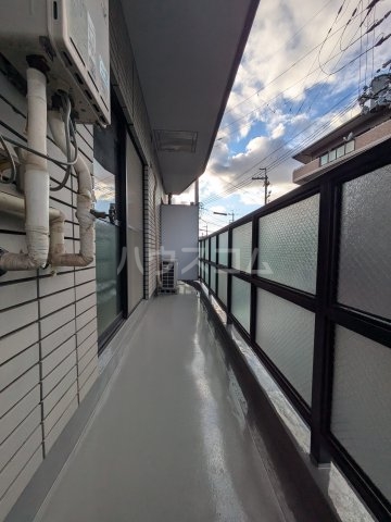 13/23 バルコニー