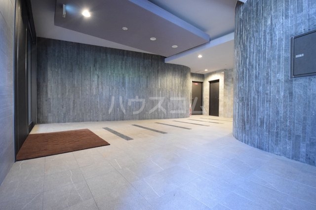 22/30 エントランス