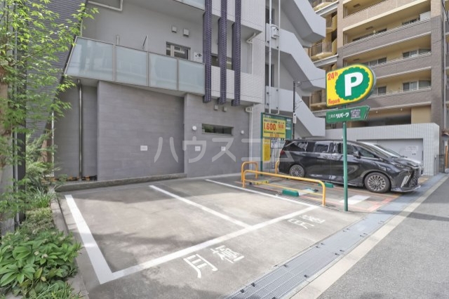26/30 駐車場