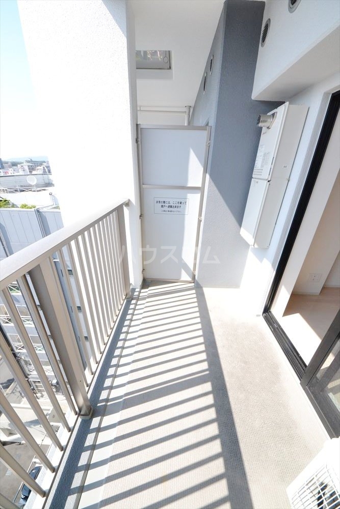 20/30 バルコニー