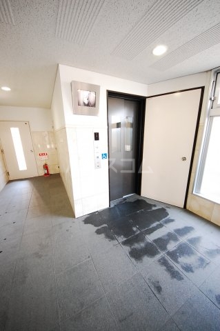 15/25 エントランス