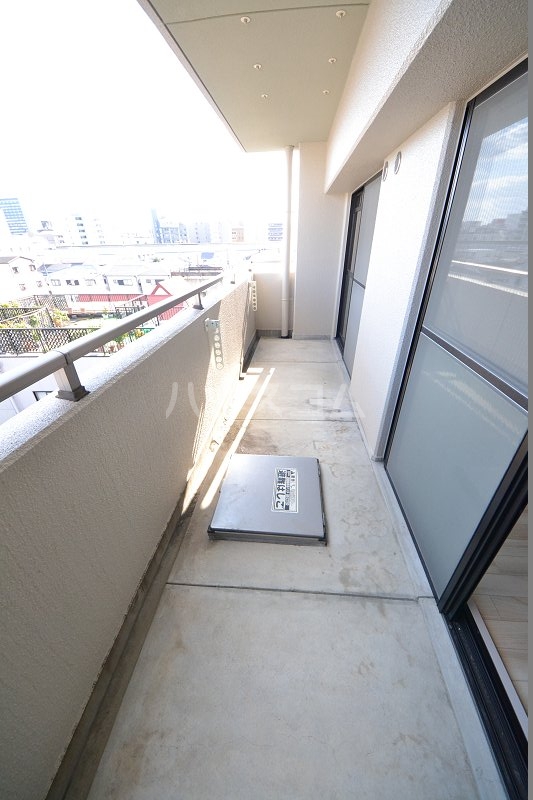 18/28 バルコニー