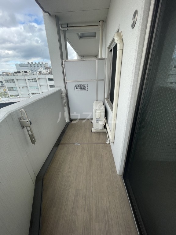 21/30 バルコニー