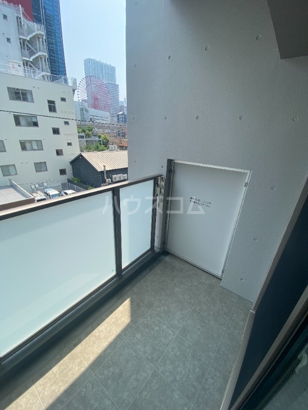 13/18 バルコニー