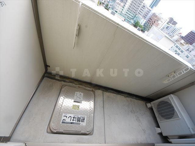 16/22 バルコニー